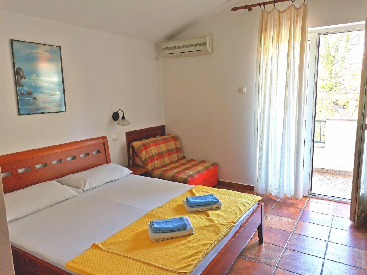 Apartments Maris Petrovac Bagian luar foto