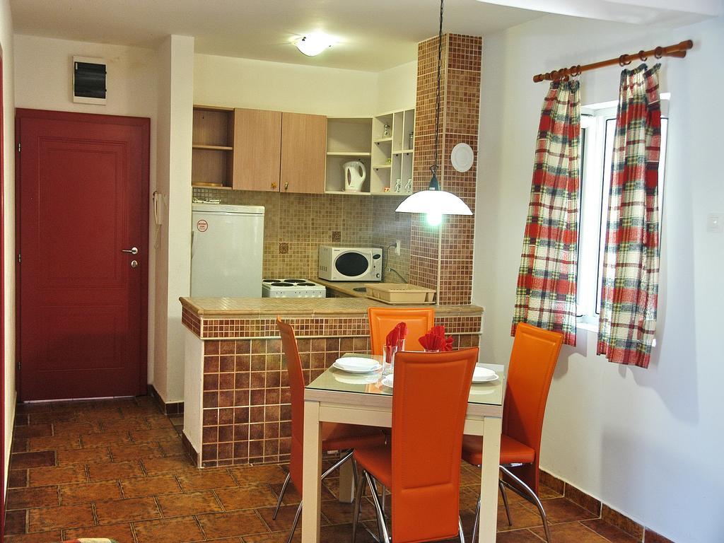 Apartments Maris Petrovac Ruang foto